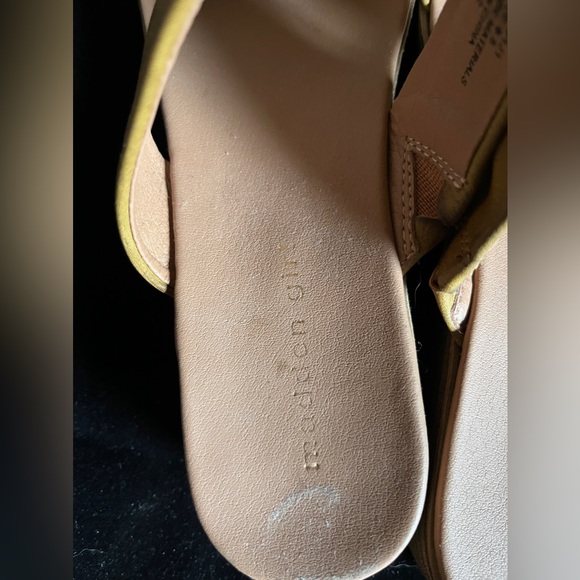 Maddon Girl size 8 small platform sandals - Picture 5 of 6